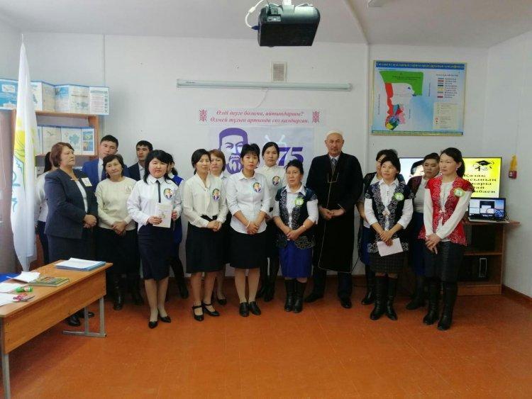 "Өлмейтұғын артында сөз қалдырған"